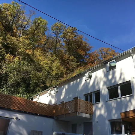 Lamisto Am Waldesrand *