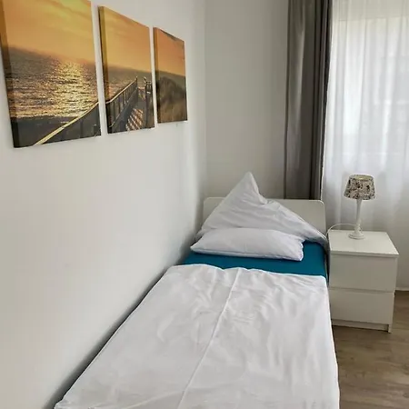 Lamisto Am Waldesrand *